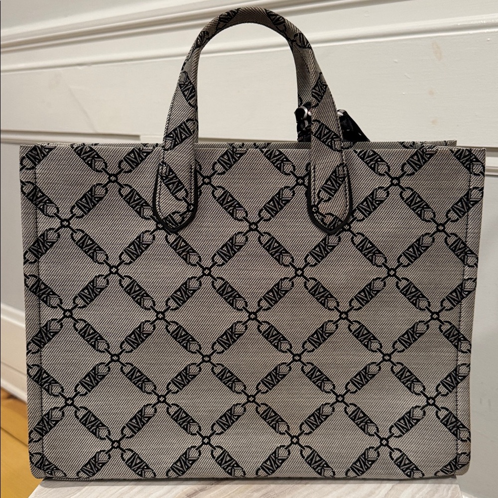 Michael Kors Bag Gigi Empire SAMPLE SALE Black Gray Tote - Picture 7 of 17